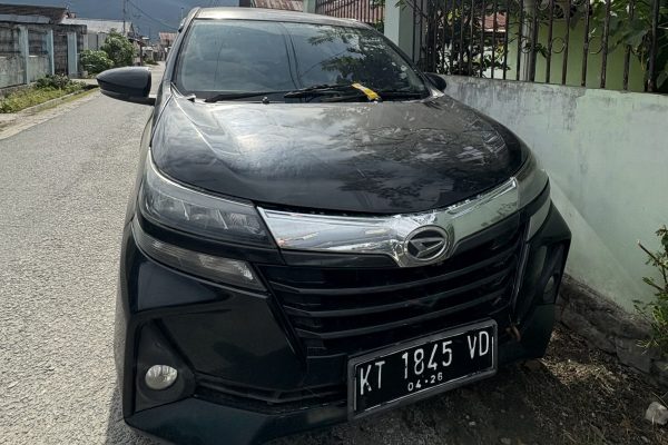 Daihatsu Grandxenia 1.3 R Dlx MT 2021